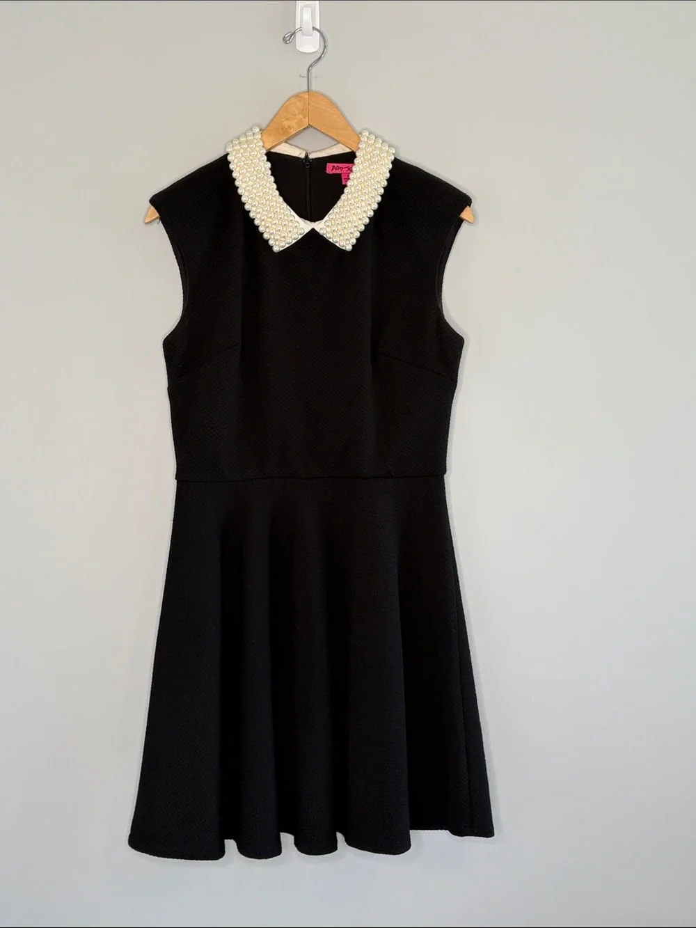 betsey johnson black dress with pearl collar Women's Luster Noir Top in Black | Size Medium